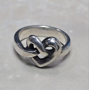 James Avery Sterling Silver Heart Knot ring Size 5.5 sterling silver  5g